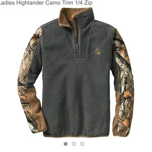 Legendary white tails women’s 1/4 zip up